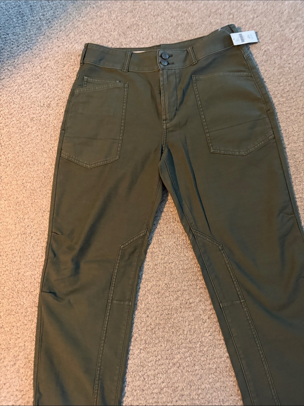 High-Rise Cropped Utility Pants in Olive Green